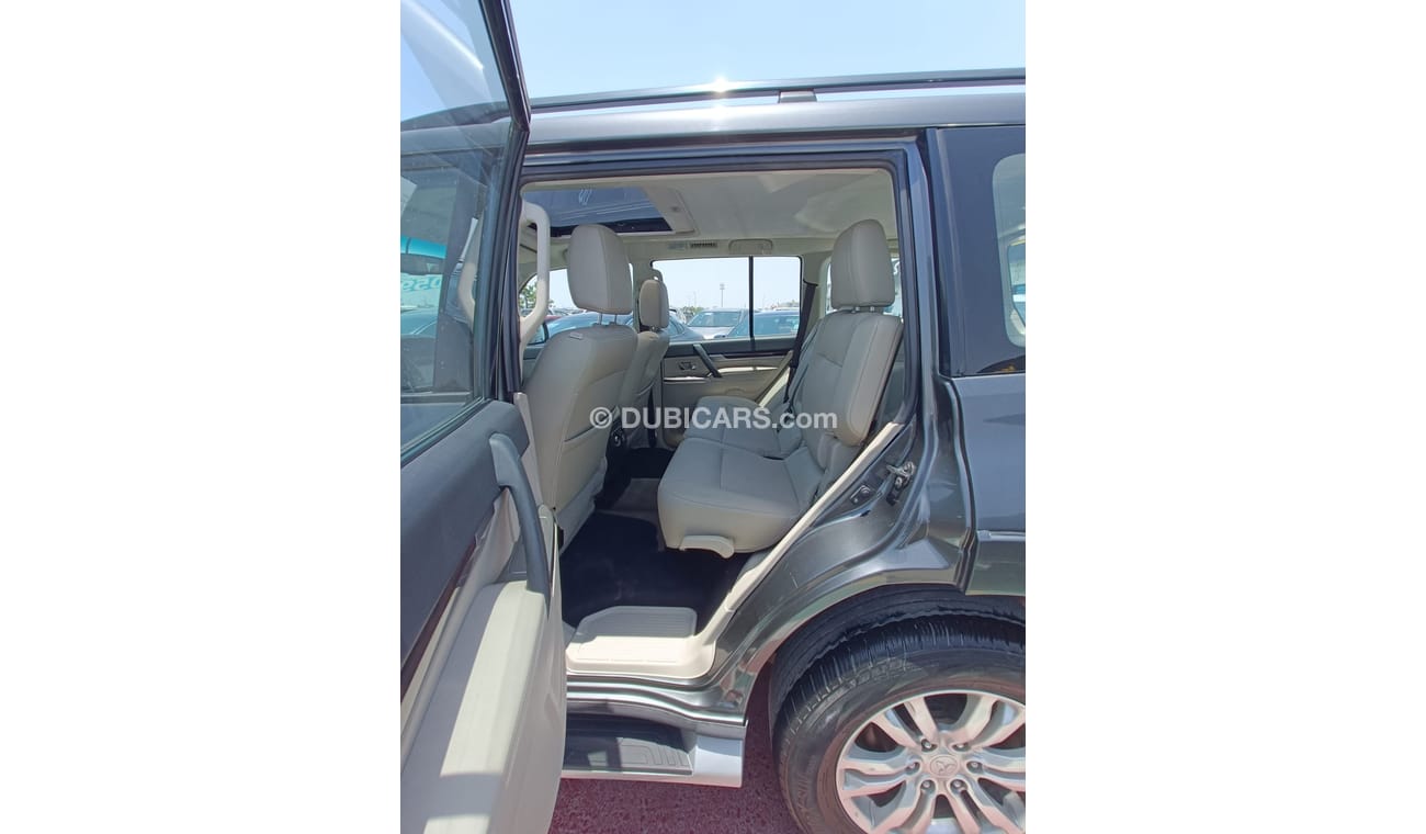 Mitsubishi Pajero // 889 AED Monthly //  SUNROOF / ELECTRIC / LEATHER SEAT LOT / FOP (LOT # 17282)