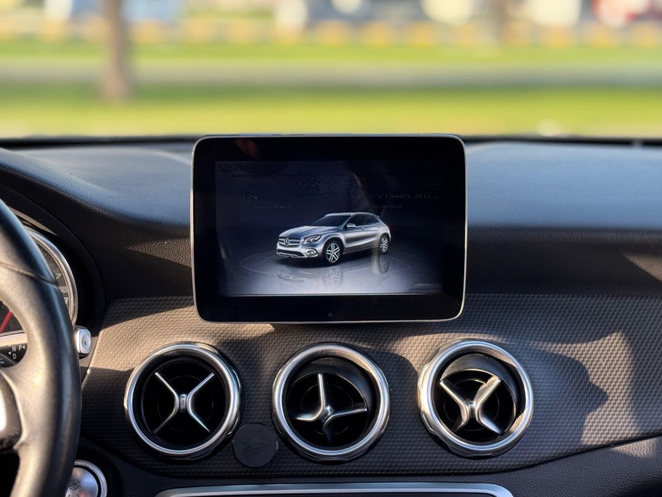 Mercedes-Benz GLA 250 Std 2.0L (208 HP)