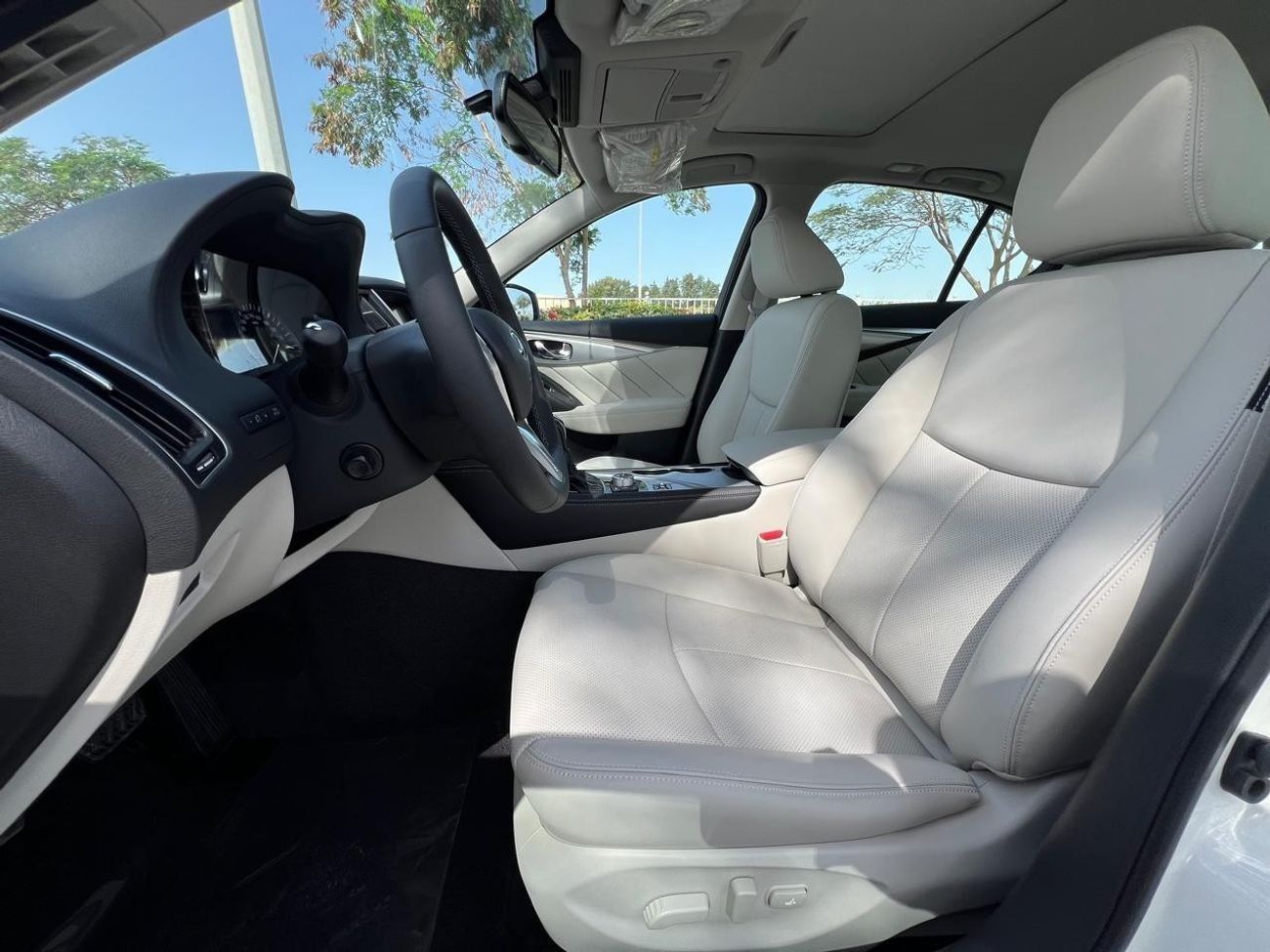 إنفينيتي Q50 Luxe 3.0L