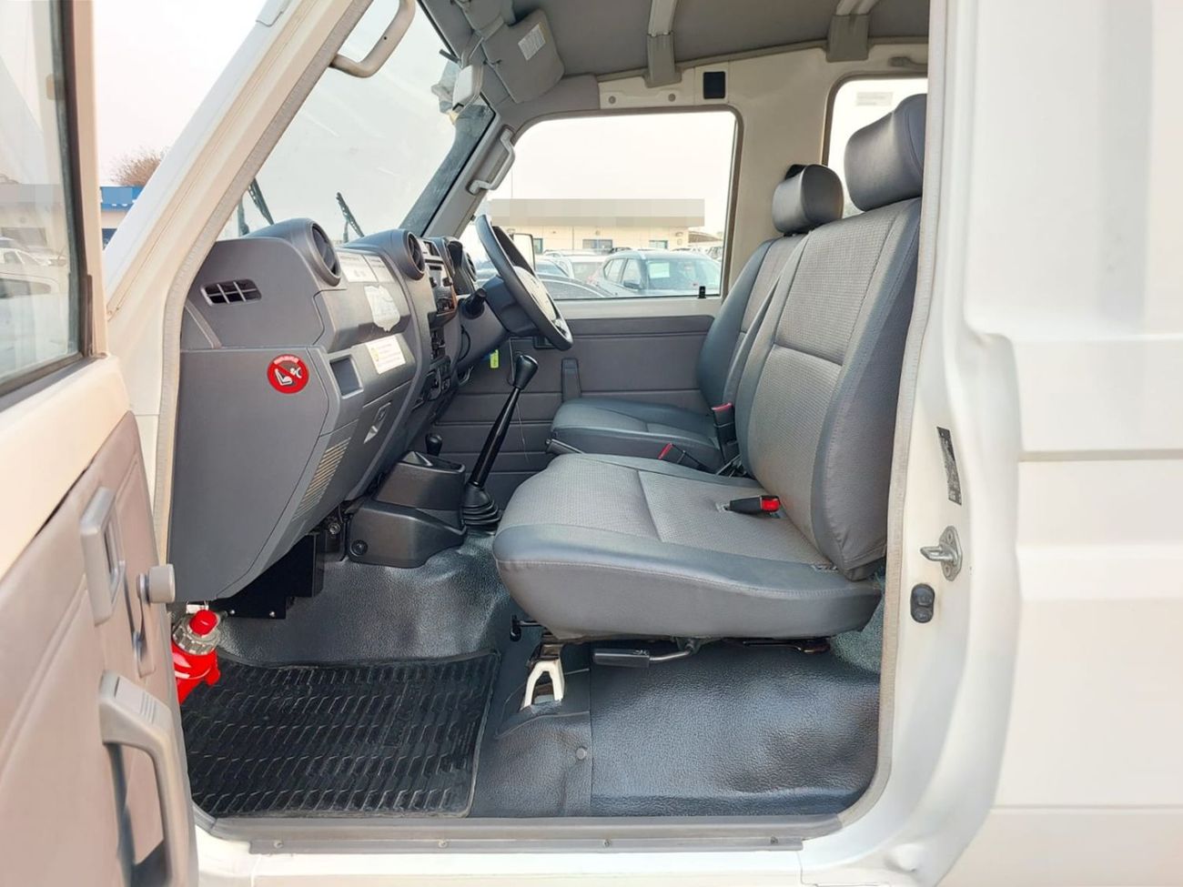 Toyota Land Cruiser TOYOTA LAND CRUISER SUV RHD 2017 MODEL 4.2 L DIESEL MANUAL(PM89627)