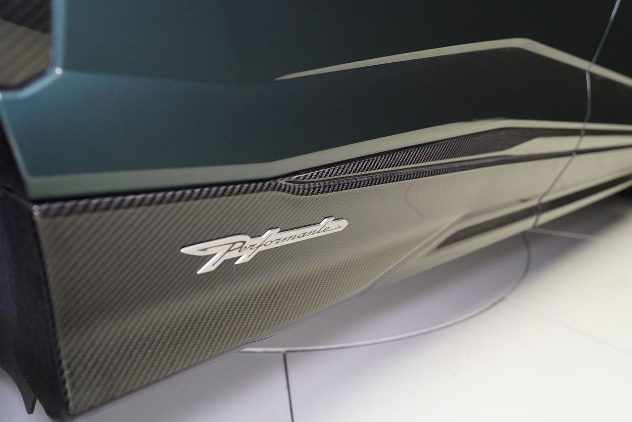 Lamborghini Urus 4.0T V8 Performante