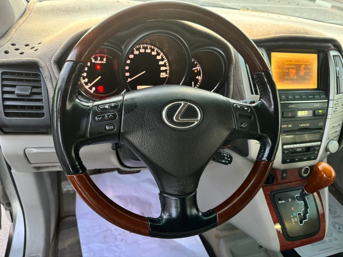 لكزس RX 350