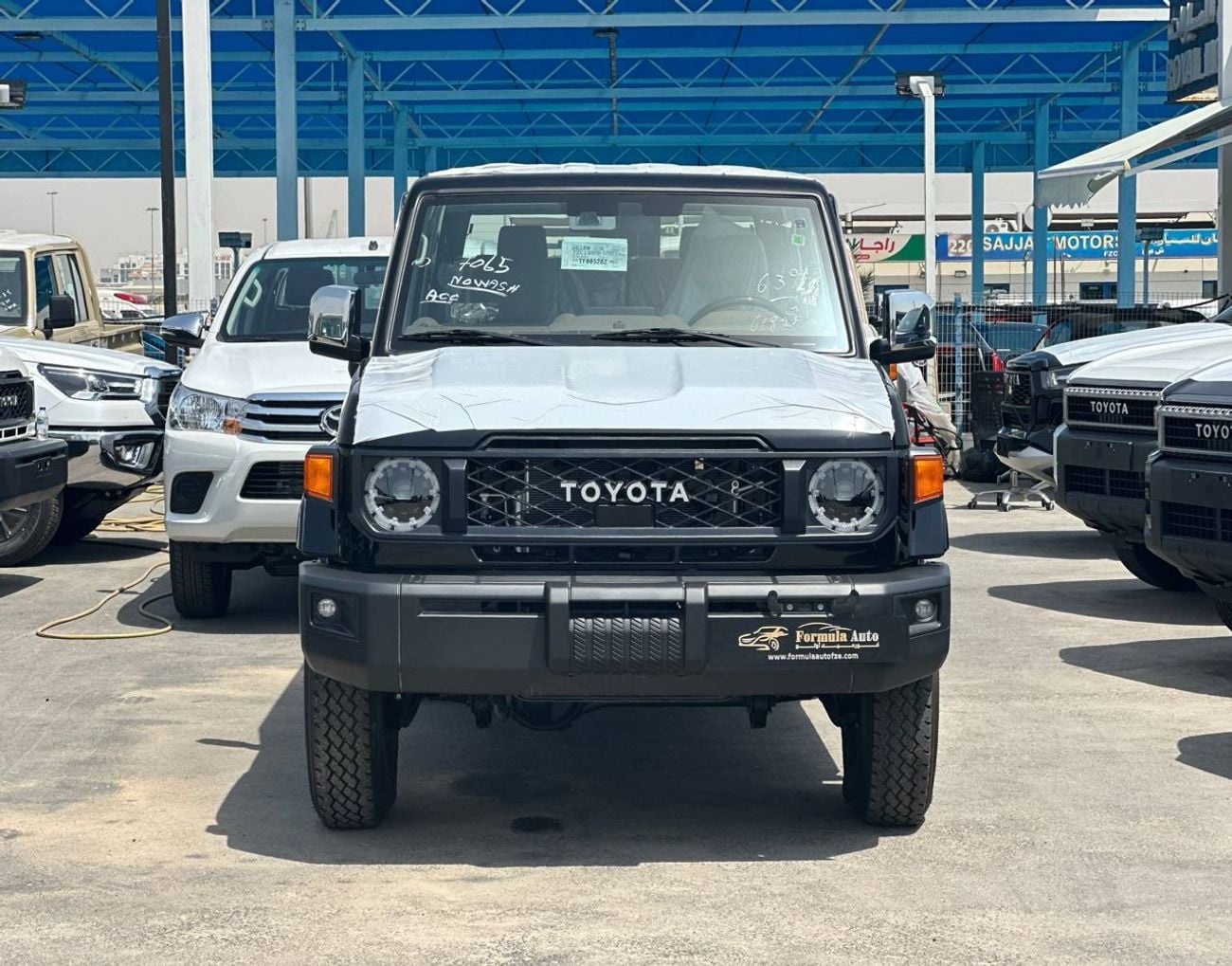 Toyota Land Cruiser 70 LC76 2.8L DSL A/T // 2026 // High Option With Radar , Dvd&Back Camera , Diff Lock , Winch // Special