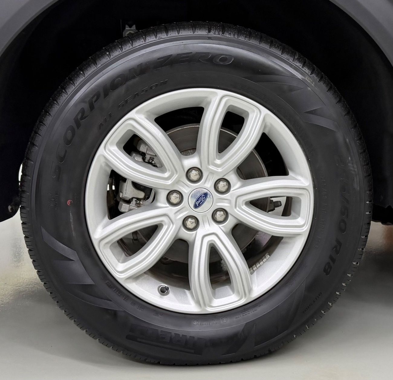 Ford Explorer Base 100A 3.3L 4WD