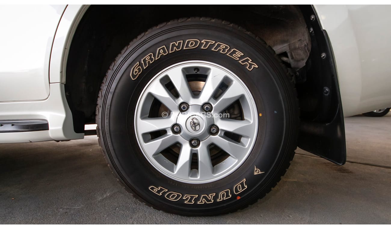 Toyota Land Cruiser VXR