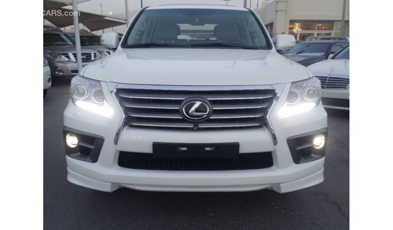 Lexus LX570