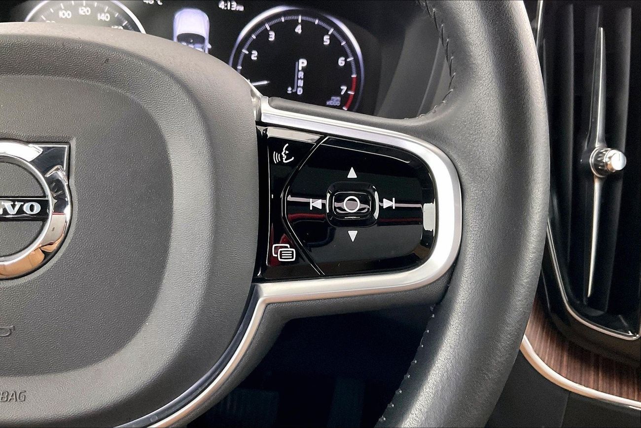 Volkswagen T ROC Trend | 1 year free warranty | 0 Down Payment