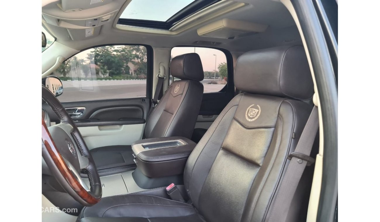 Cadillac Escalade Platinum Platinum CADILLAC ESCALADE PLATINUM VIP 2012 GCC PERFECT CONDITION