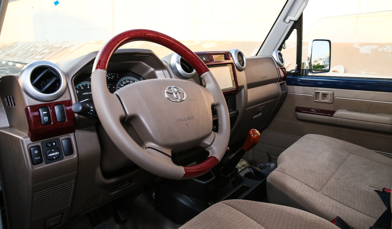 Toyota Land Cruiser Pick Up