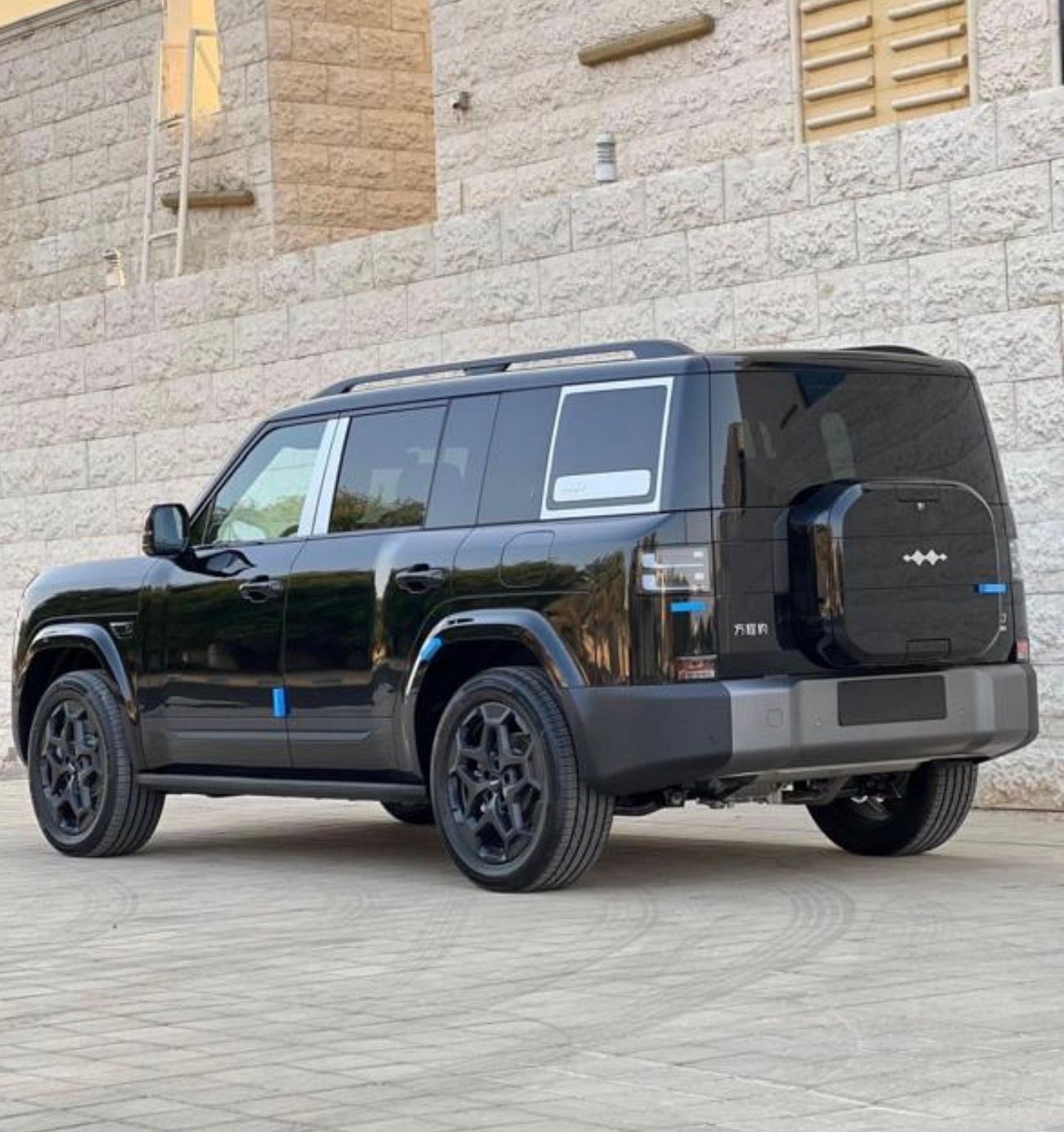 BYD Leopard Titanium 7