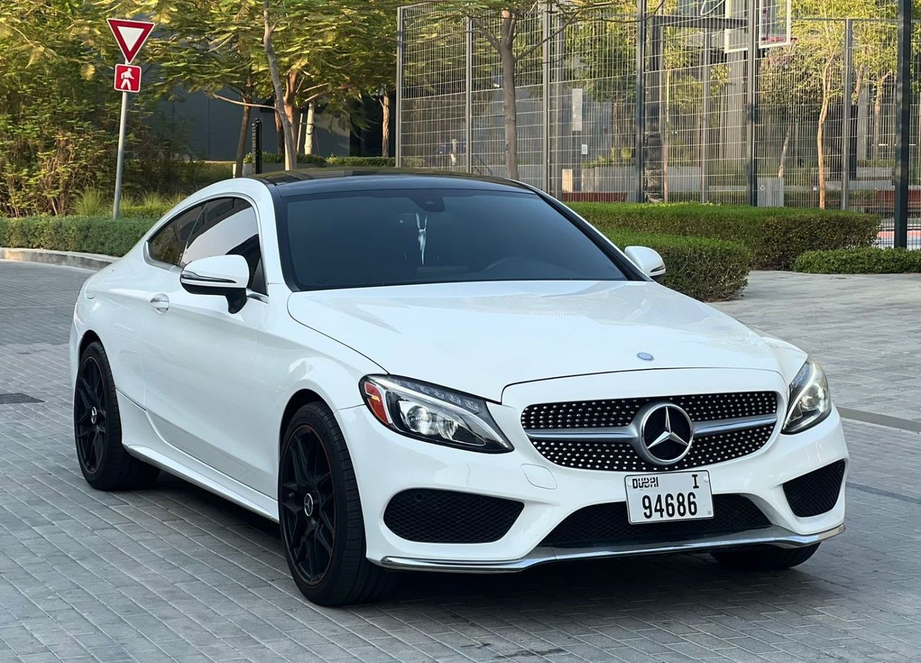 Mercedes-Benz C 300 Luxury Mercedes-Benz C300 COUPE 2017