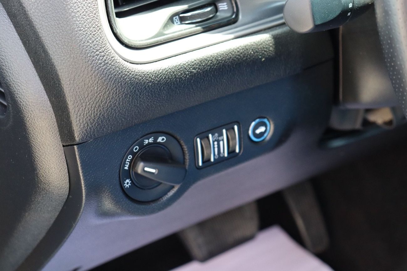 Dodge Challenger R/T 5.7L (375 HP) Dodge Challenger R/T Last Call / 2023 /USA / 5.7L / Only 21,000Mi