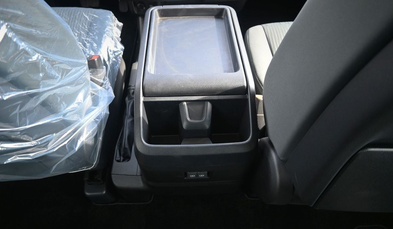 Toyota Granvia Toyota Granvia 2025 3.5L Petrol RWD 9 Seats Transmission Automatic  Black Outside Black Inside