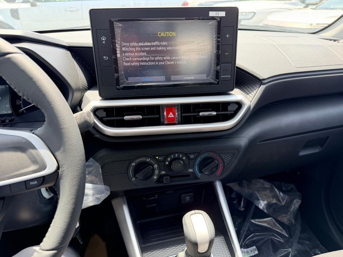 Toyota Raize TURBO G RA 1.0L TURBO PETROL AUTOMATIC TRANSMISSION ( FOR RE- EXPORT OUTSIDE GCC COUNTRIES ONLY )