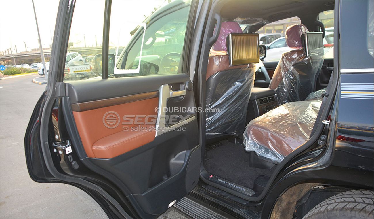 Toyota Land Cruiser VXS 5.7 GRAND TOURING SPORT AVAILABLE 2020 & 2019 MODELS