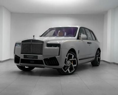 Rolls-Royce Cullinan Black Badge GCC Specs - Pristine Condition