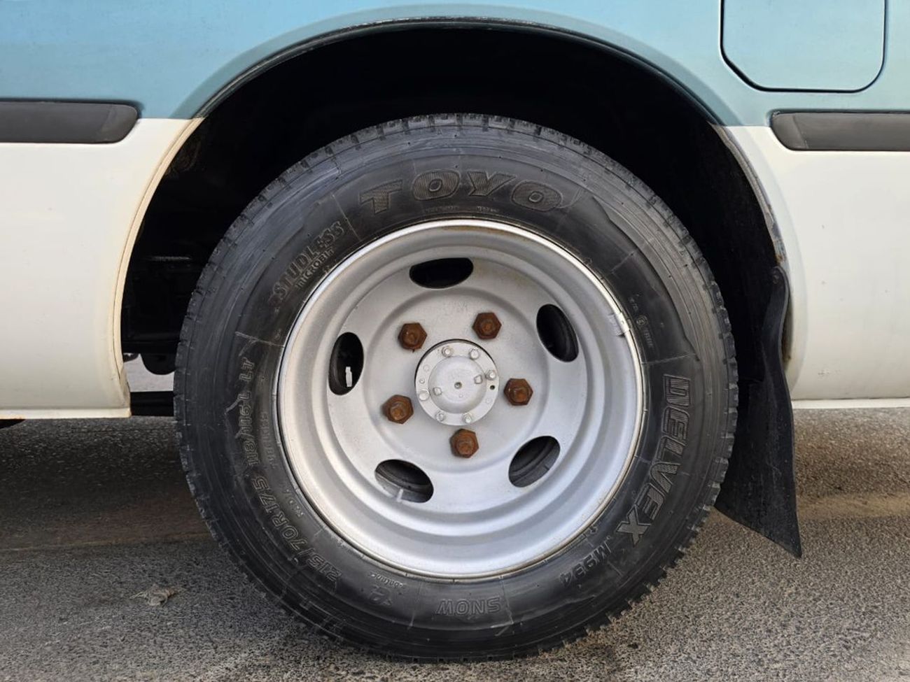 Toyota Coaster TOYOTA COASTER BUS RHD 1998 MODEL 4.2 L DIESEL AUTOMATIC(PM04963)