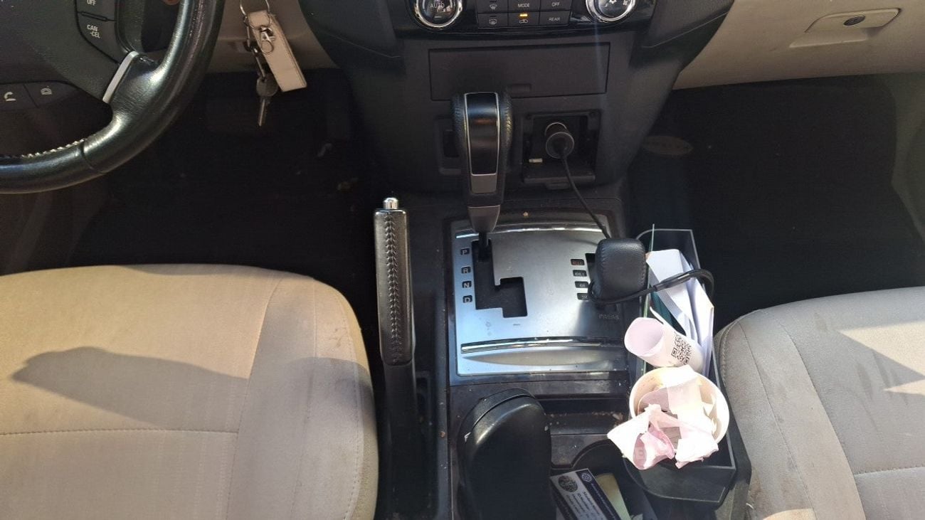 ميتسوبيشي باجيرو GLS MIDLINE 3 | بدون دفعة مقدمة | اختبار القيادة في المنزل