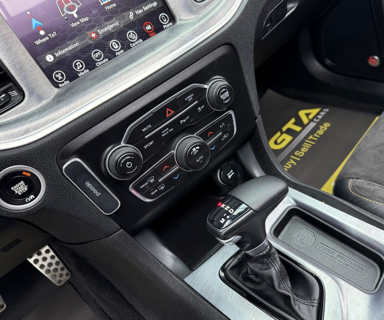 Dodge Charger Daytona R/T 5.7L 2017 Dodge Charger R/T Daytona, Full Service History, Excellent Condition, GCC