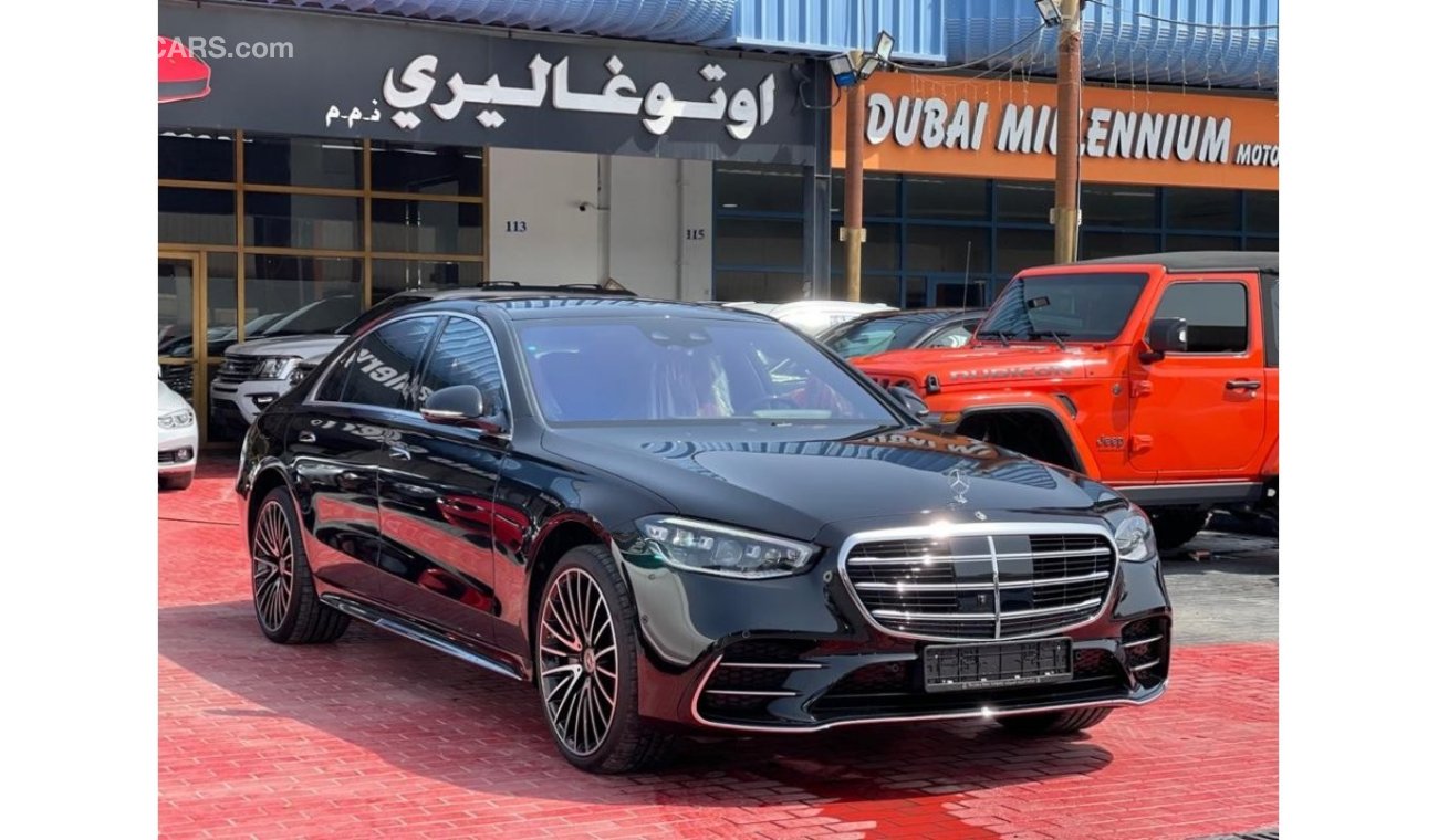 Mercedes-Benz S 500 AMG 4 M 5 Y Warranty or 105000 kms  4 Y Service to 60,000 GCC 2021