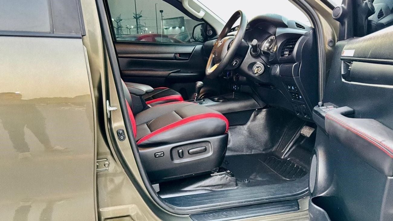 تويوتا هيلوكس -