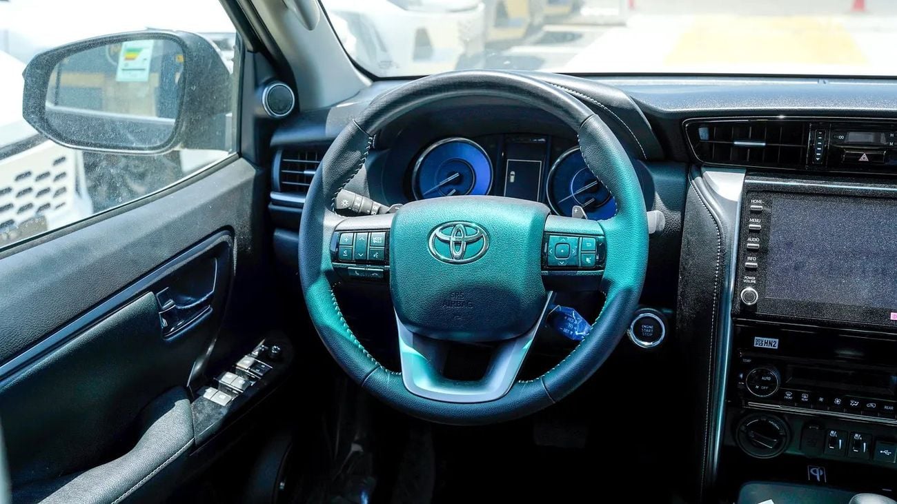 Toyota Fortuner SR5 V6 GCC Specs BRAND