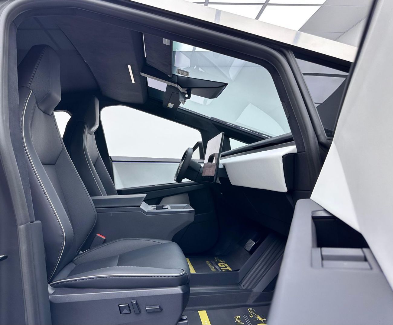 تسلا سايبرتراك 2024 Tesla Cybertruck Cyberbeast Foundation Series, 2032 Agency Warranty & Service, FSH