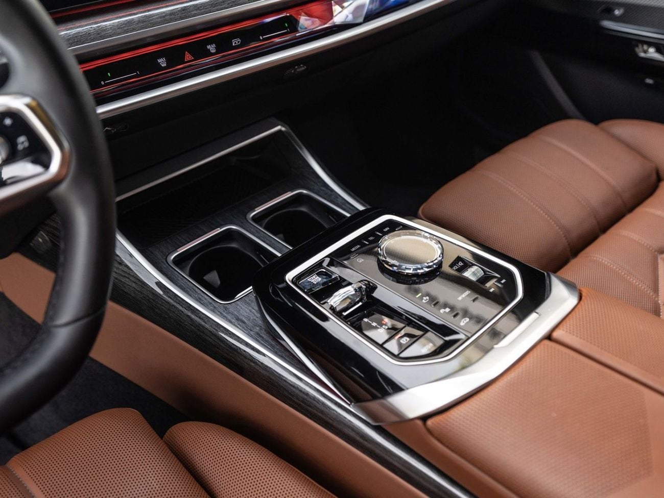 بي أم دبليو 735i M SPORT INDIVIDUAL M SPORT