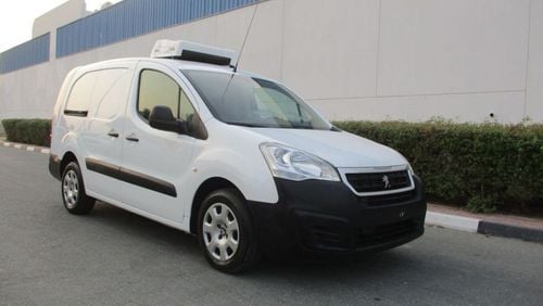 بيجو بارتنر تيبي بيجوا بارتنر 2017فان مع ثلاجه جديده مع ضمان سنه و تشيكات وكاله بلكامل