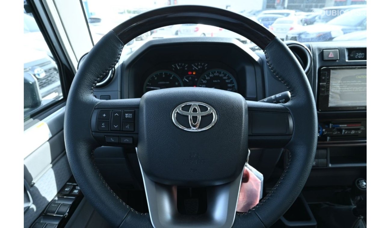 تويوتا لاند كروزر هارد توب Toyota Land Cruiser Hard Top, 4.5L V8 Turbo Diesel Manual Transmission, Model 2024
