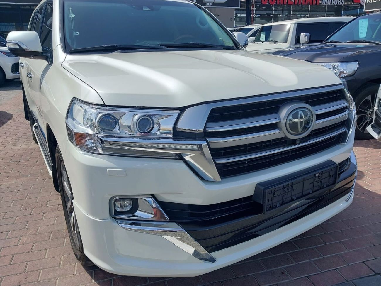 Toyota Land Cruiser TOYOTA LANDCRUISER VXR V8 5.7