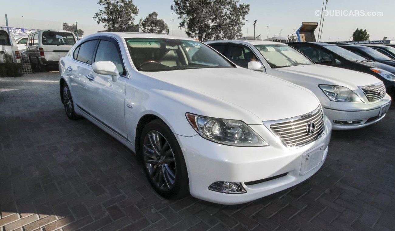 Lexus LS460