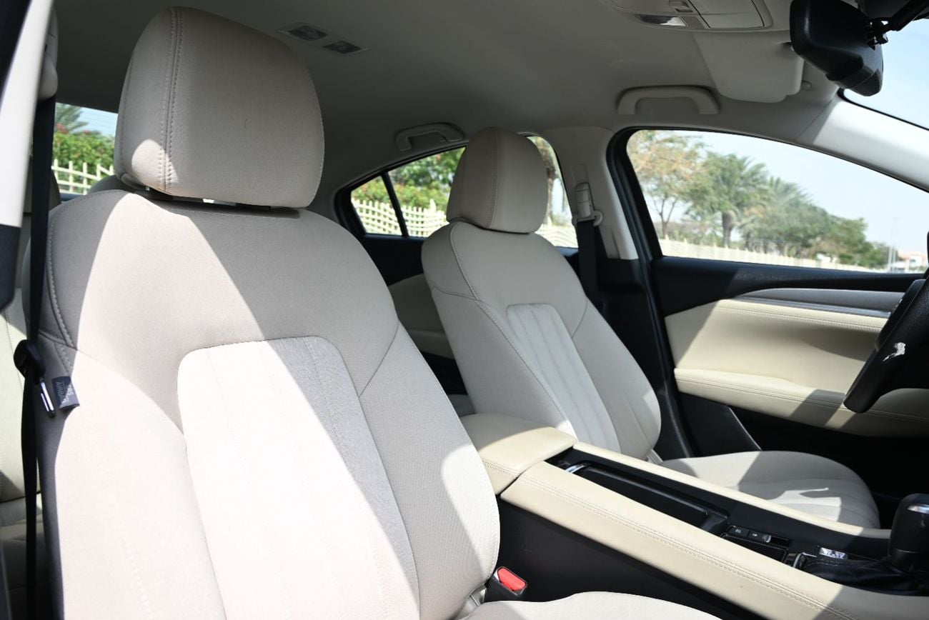 Mazda 6 V 2.5L (184 HP) - EMI 950 AED - MAZDA 6 V GRADE 2023 - LOW MILEAGE - GCC - MINT CONDITION