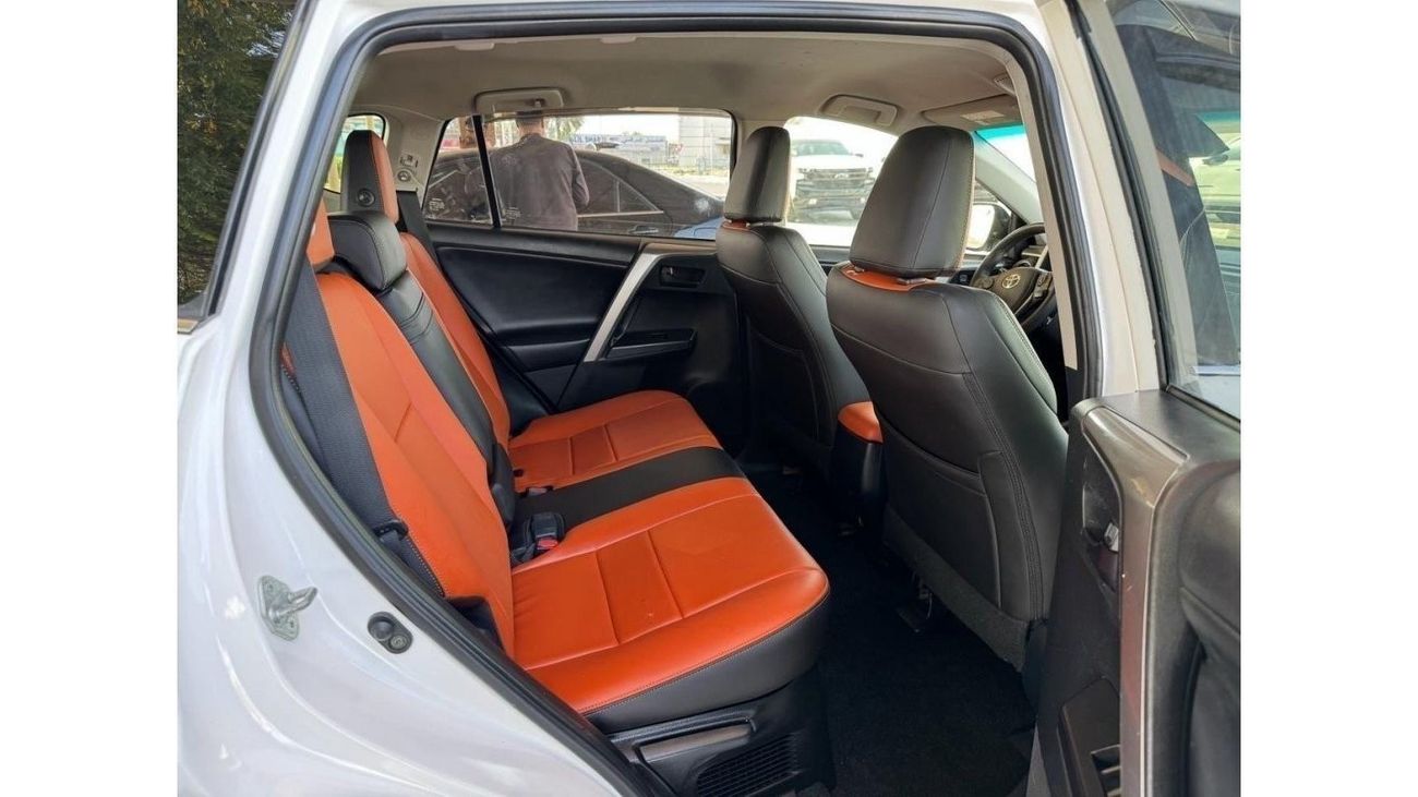 Toyota RAV4 2018 XLE HEV HYBRID ENGINE AWD USA IMPORTED