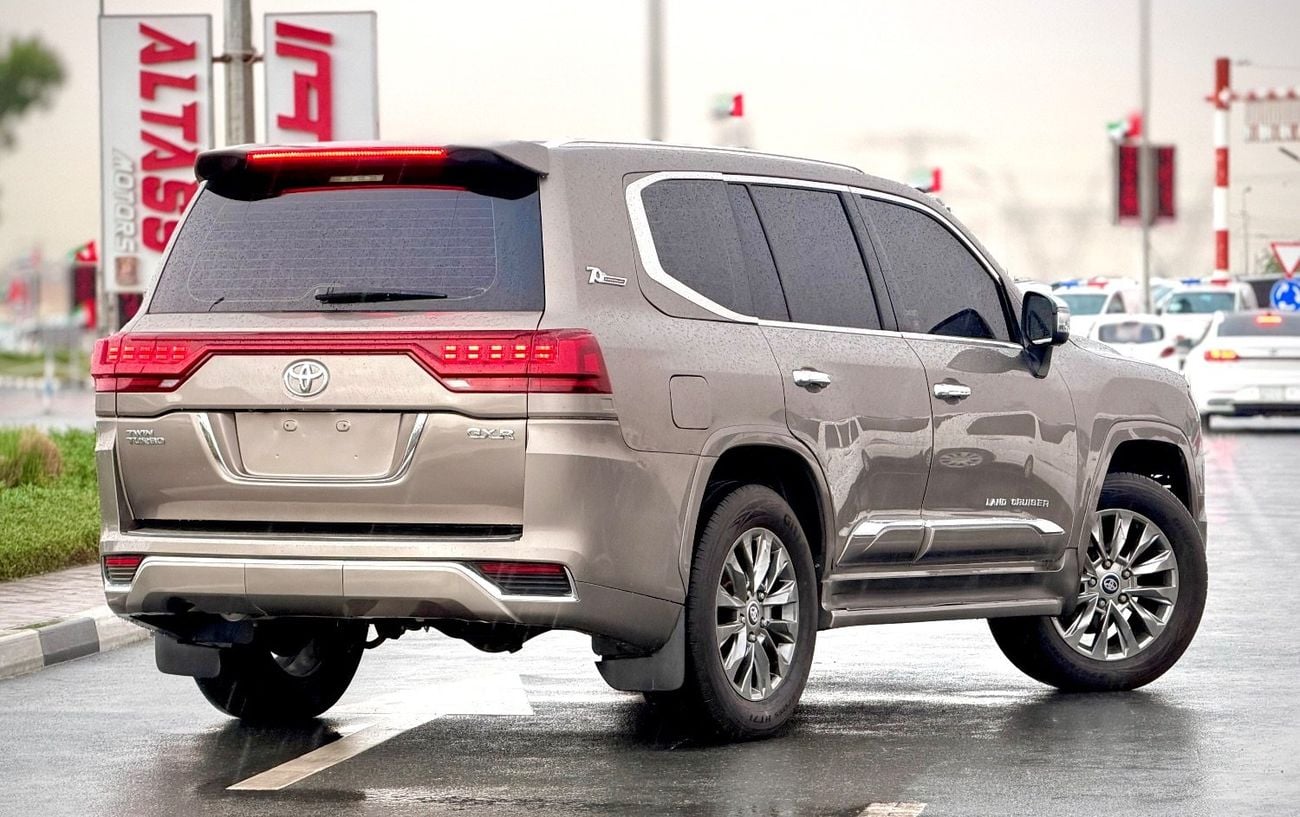 Toyota Land Cruiser 2019 Model Facelift to 2025 Shape Exterior and Interior Full Option Very Perfect Condition