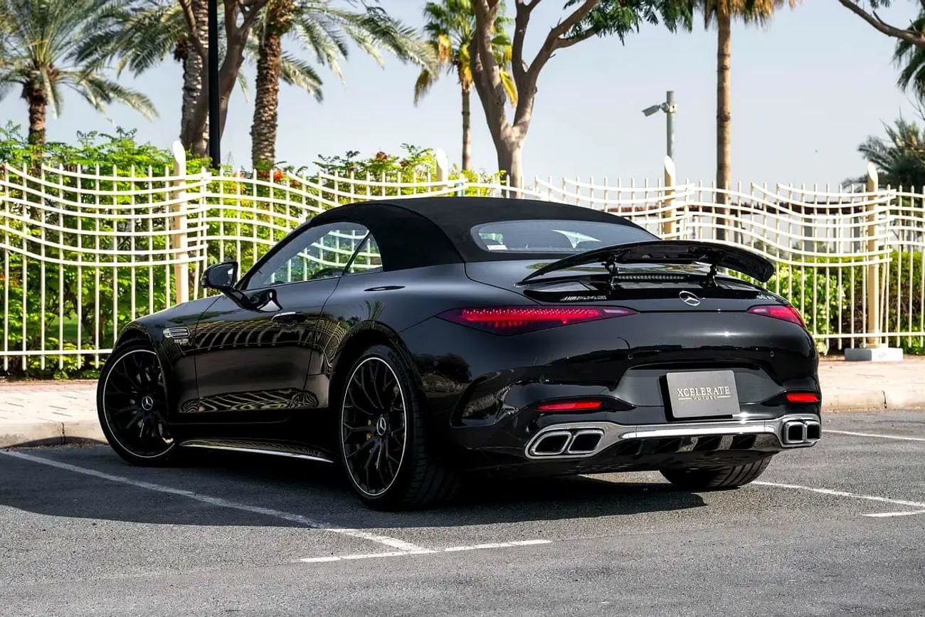 مرسيدس بنز SL 63 AMG Mercedes-AMG SL63 Roadster | 2 Years Warranty + Service Contract