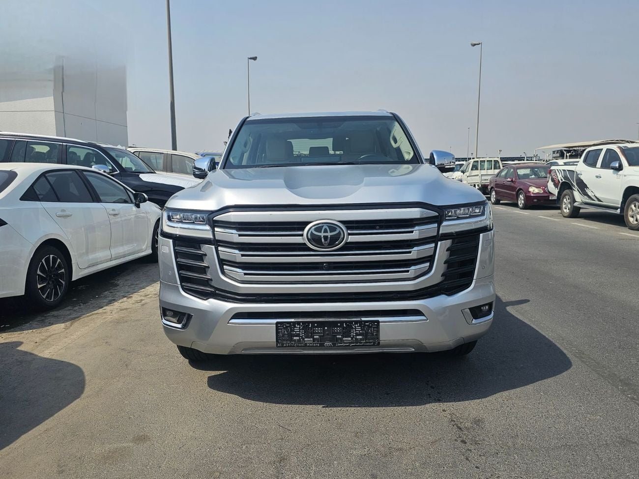 Toyota Land Cruiser VX LHD 3.5L Twin-Turbo V6 Petrol Engine Automatic transmission 4WD 7 Seats 5 Doors