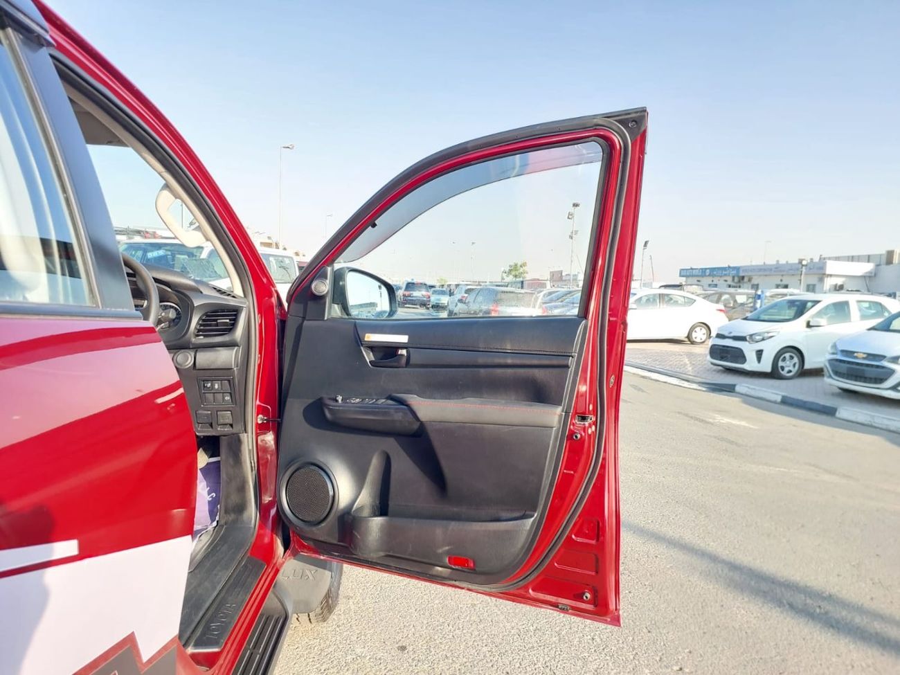 Toyota Hilux (RAMADAN OFFER) TOYOTA HILUX PICKUP RHD 2023 MODEL 2.8 L DIESEL AUTOMATIC(PM95545)