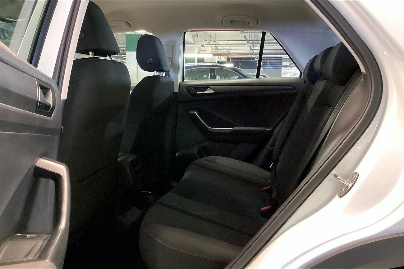 بي أم دبليو 318i Executive | شامل الضمان | 0 ﺪﻔﻋﺓ ﺃﻮﻟﻯ