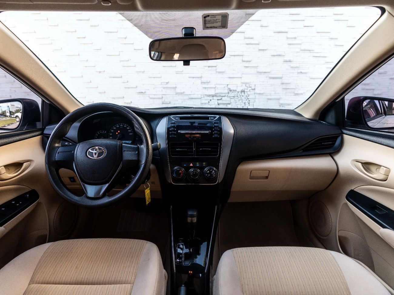 تويوتا يارس 1.5L E