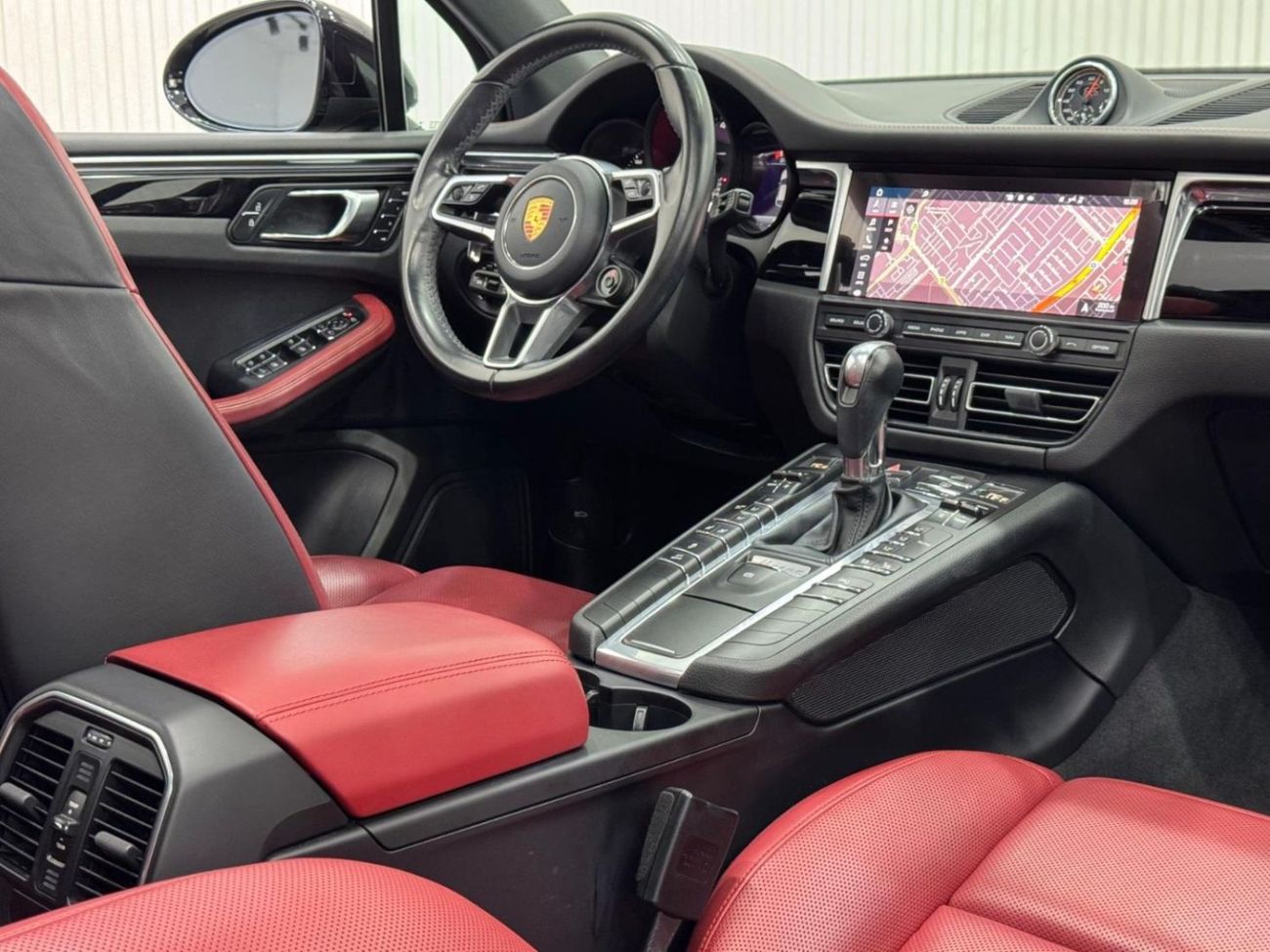 بورش ماكان Std 2.0L (252 HP) 2021 Porsche Macan, Mar 2026 Porsche Warranty, Full Service History, GCC