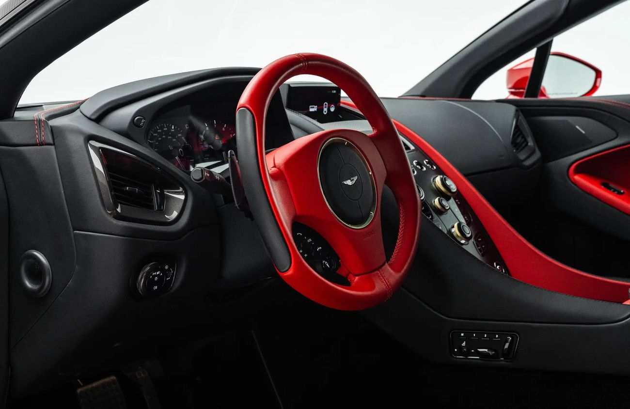 أستون مارتن فانكويش 6.0L V12 Naturally Aspirated Engine