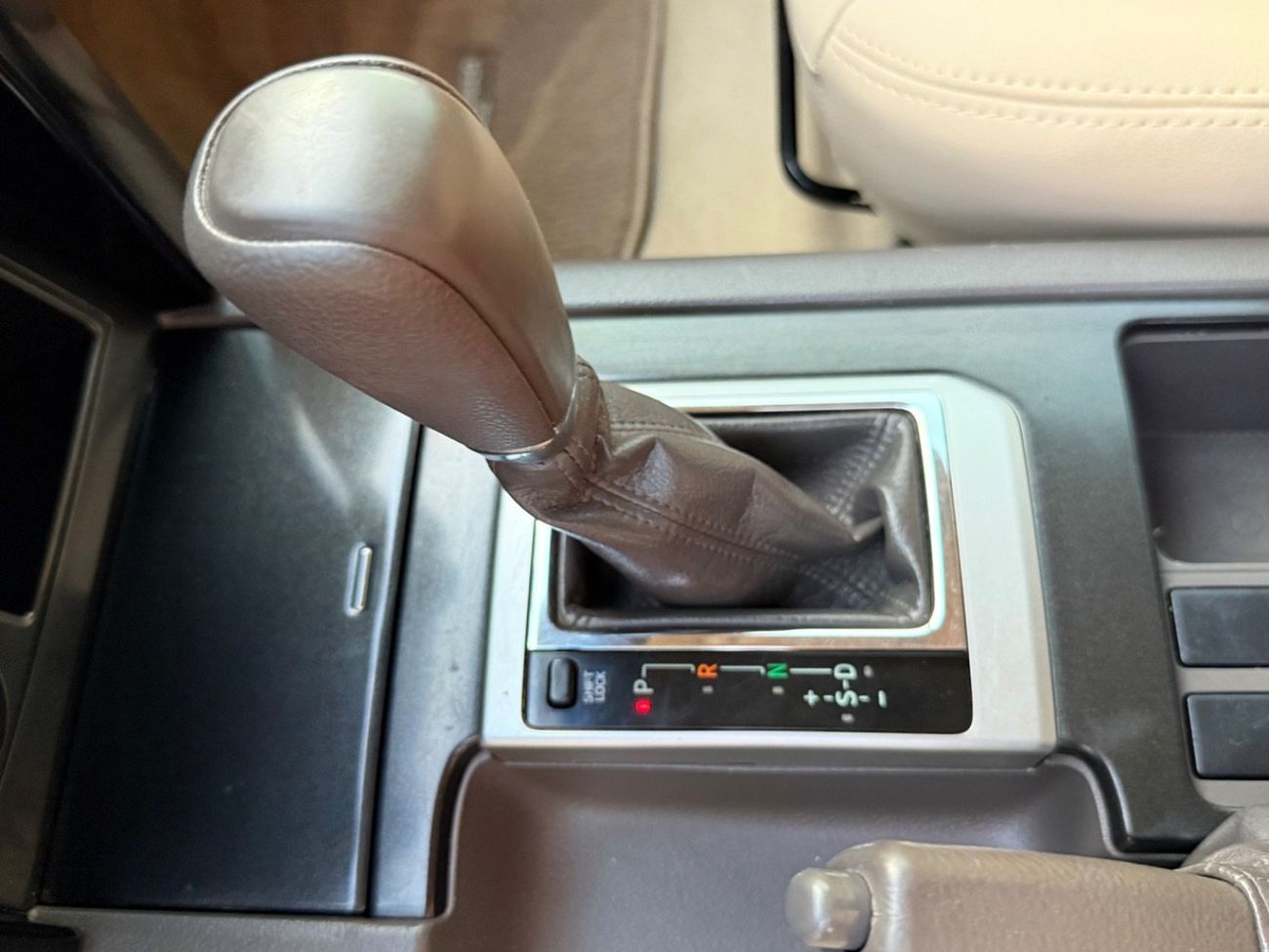 Toyota Prado Toyota Prado 2017 V4TX-L 2.7L (271 HP)