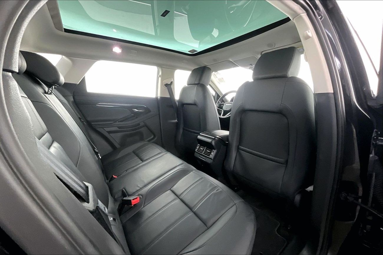 لاند روفر رانج روفر إيفوك P200 | National Day Celebration | شامل الضمان | 0 ﺪﻔﻋﺓ ﺃﻮﻟﻯ