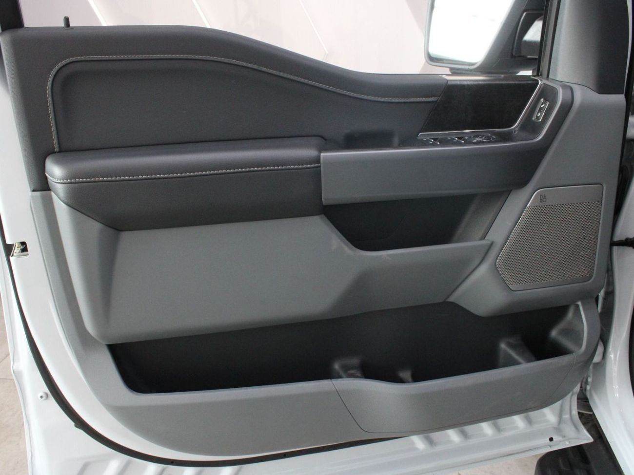 فورد إف 150 لايتنينج No Accidents New Car