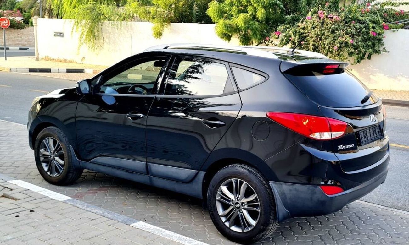 Hyundai Tucson HYUNDAI TUCSON 2015 LIMITED GCC  4WHEEL