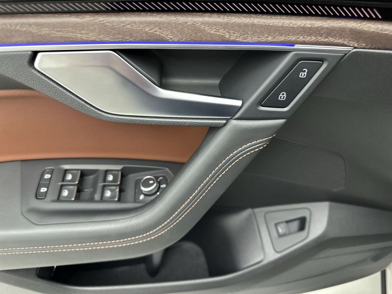 Volkswagen Touareg Touareg Elegance - Tirano (Ref#00479)