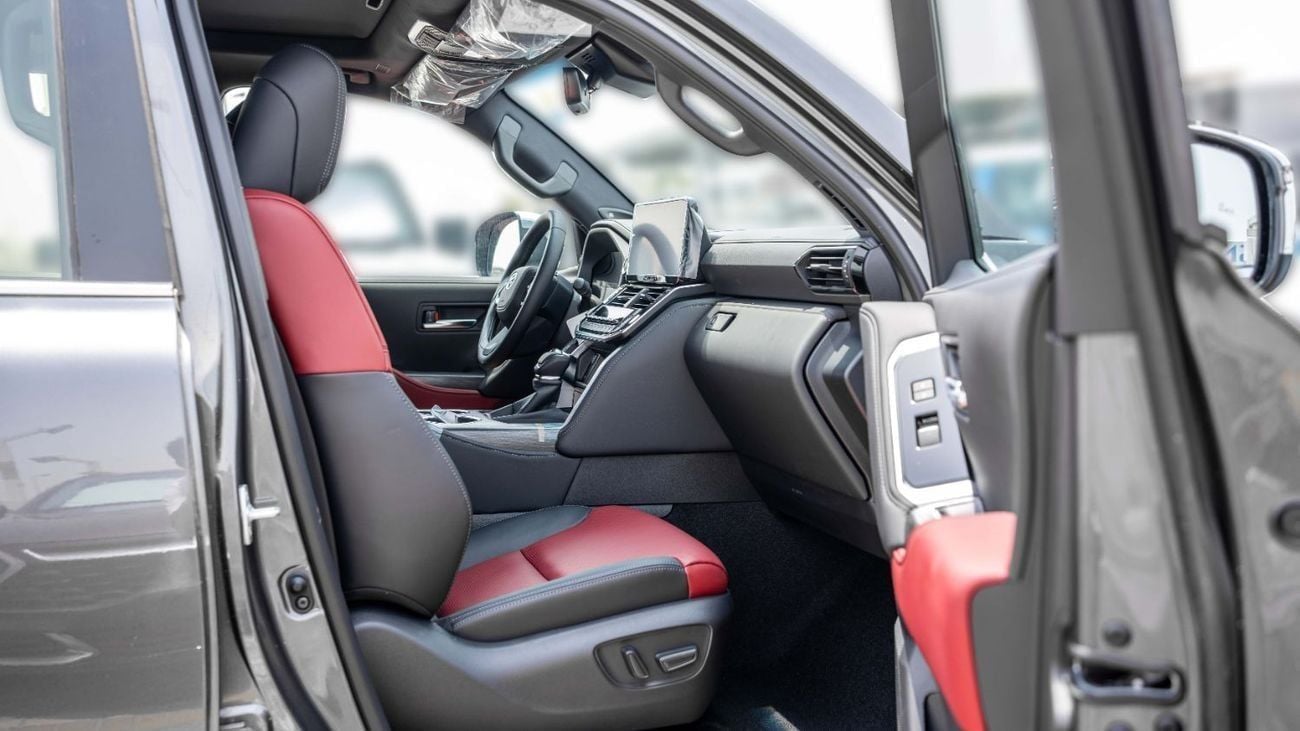 تويوتا لاند كروزر 2025 Toyota Land Cruiser VXR 3.5L AT Hybrid (Black-Red)