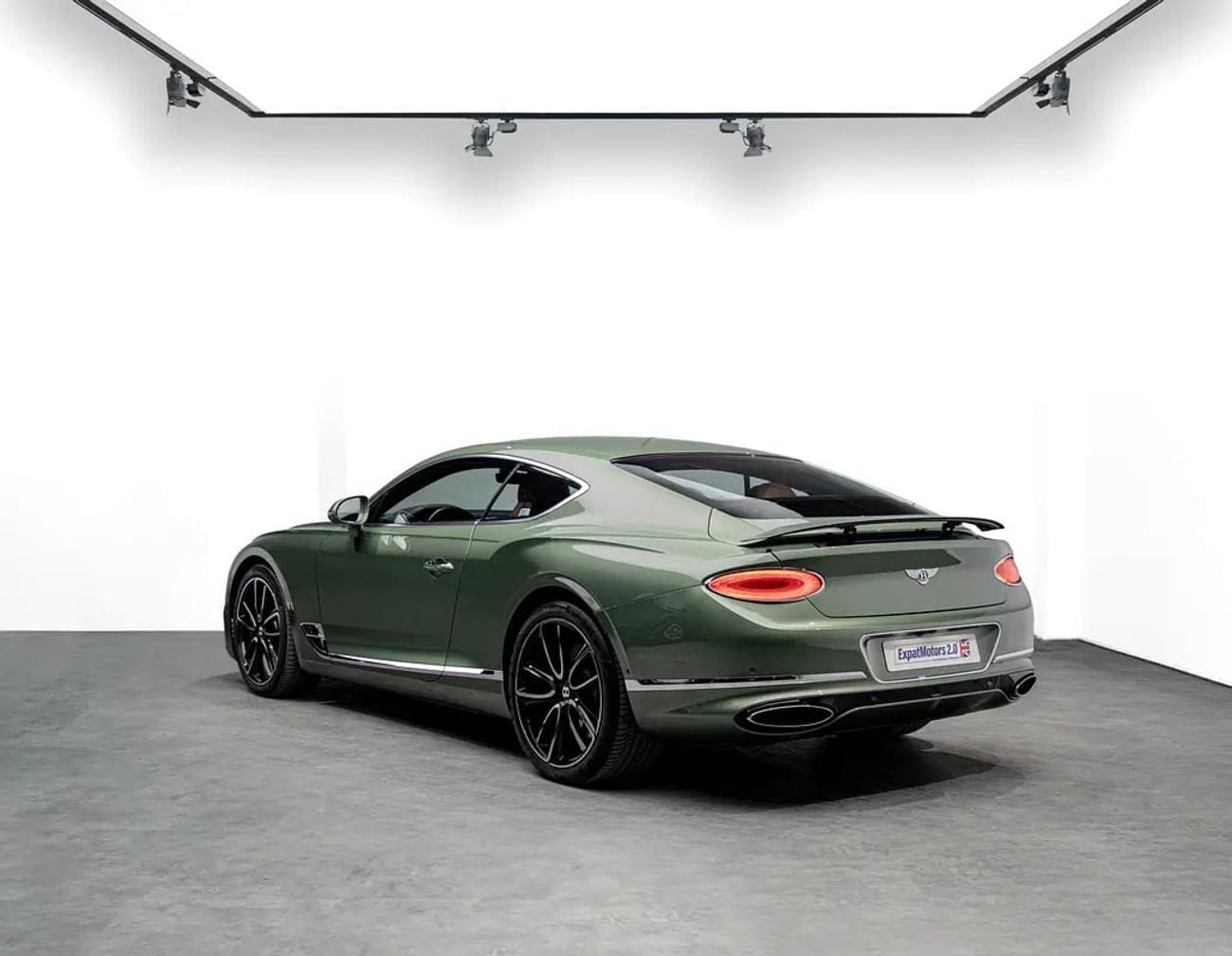 بنتلي كونتيننتال جي تي 6.0L W12 (626 HP)