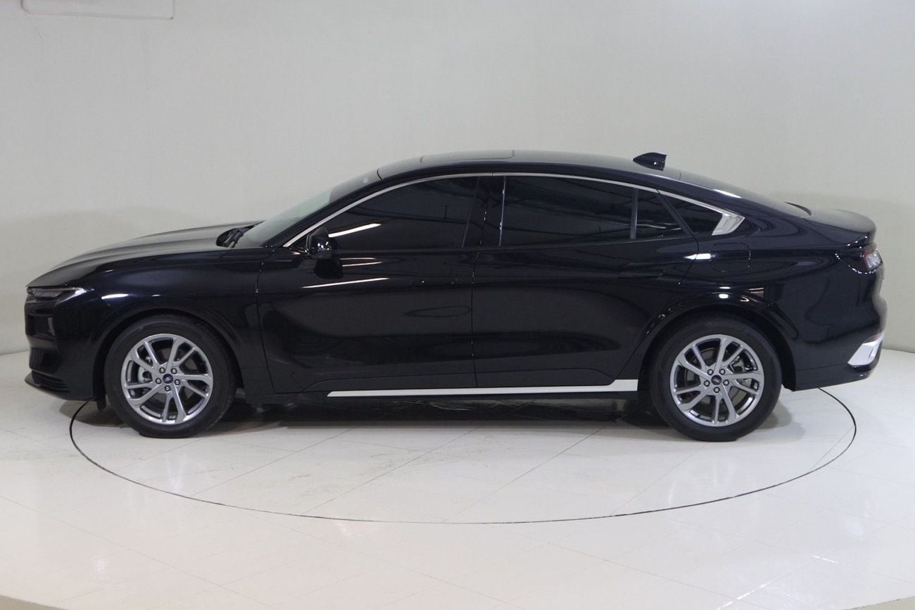 Ford Taurus AMBIENTE TPC1224N / AL TAYER MOTORS AL QOUZ SHOWROOM